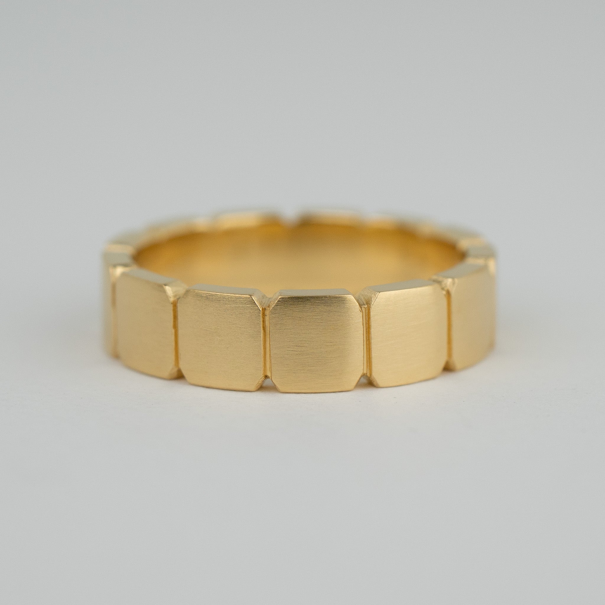 Segment Band