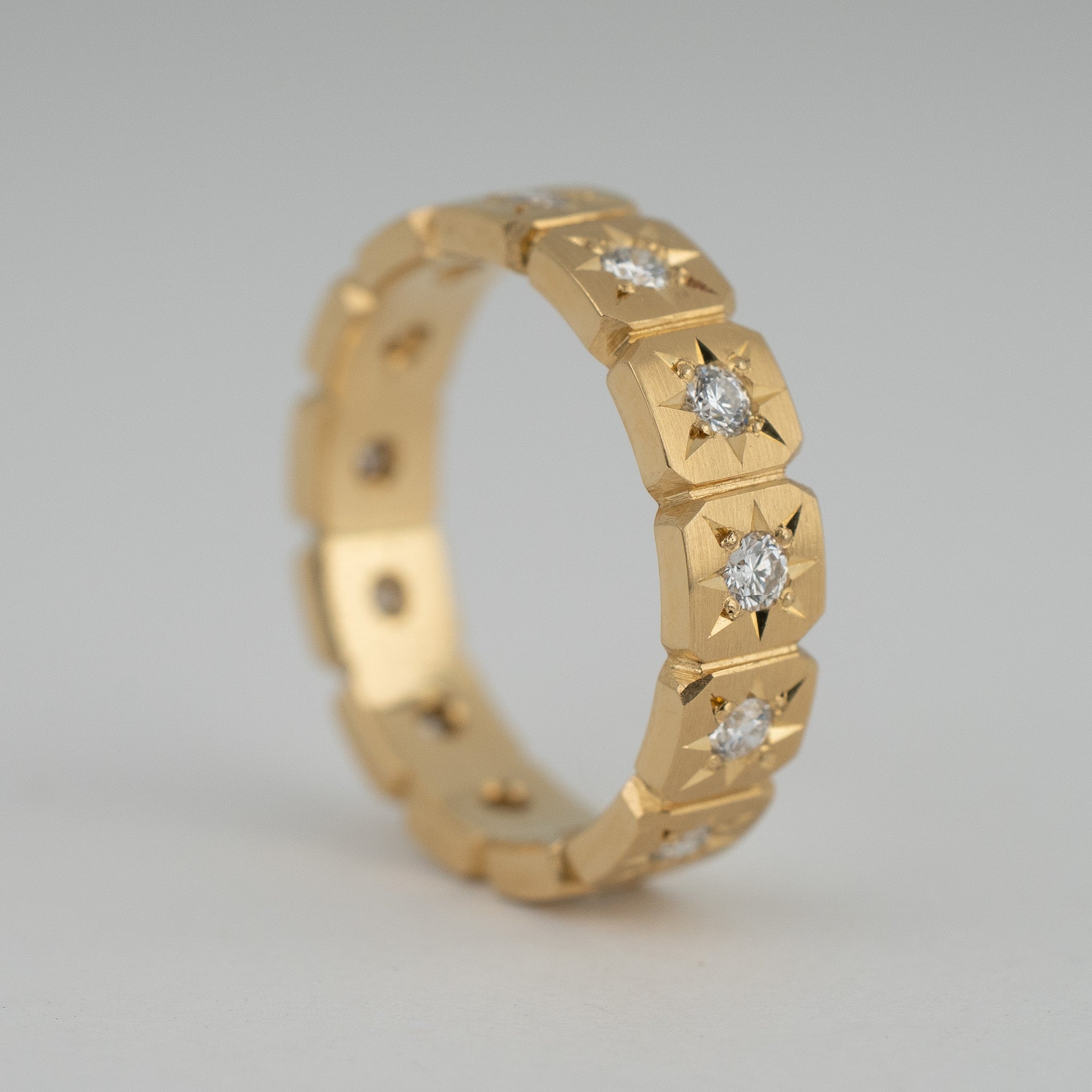 Luxe Segment Band