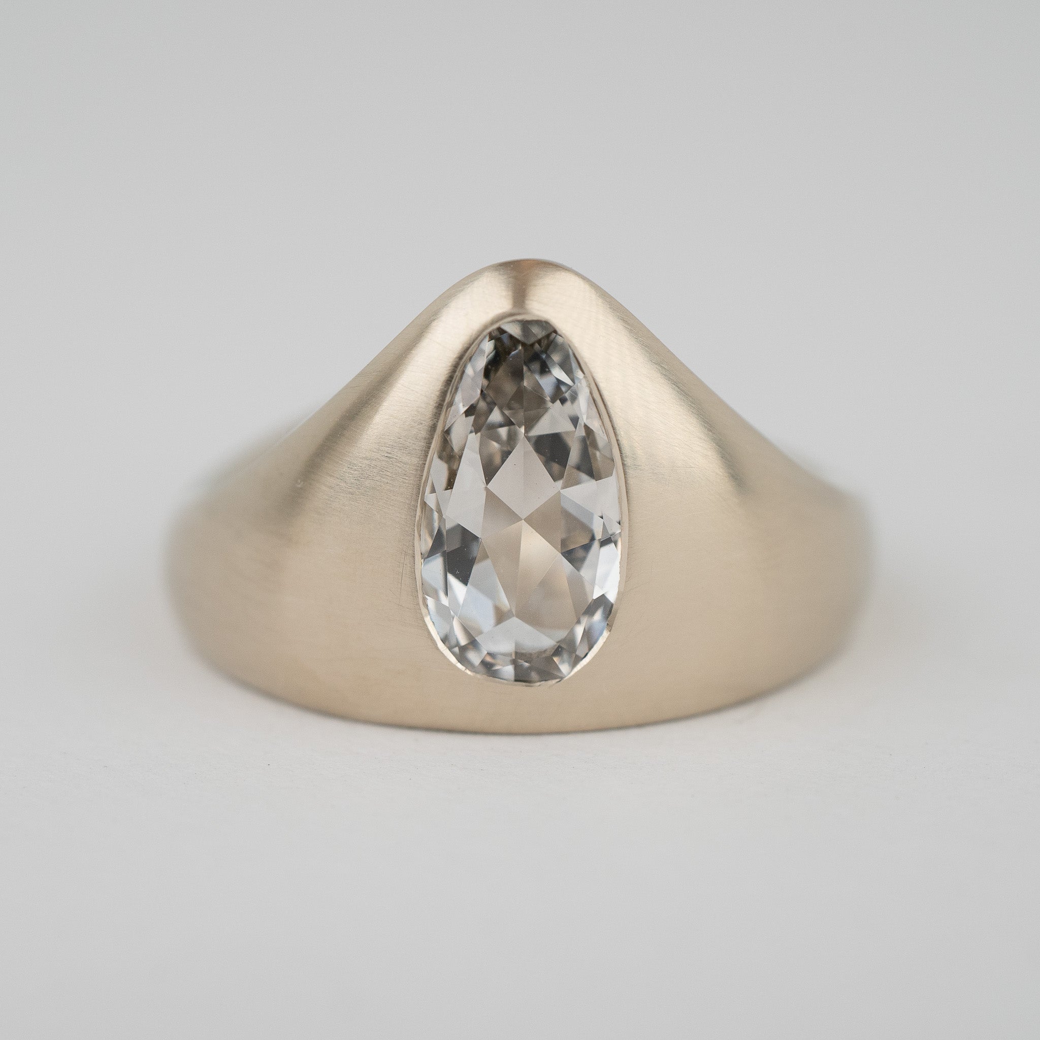 Crescendo Signet