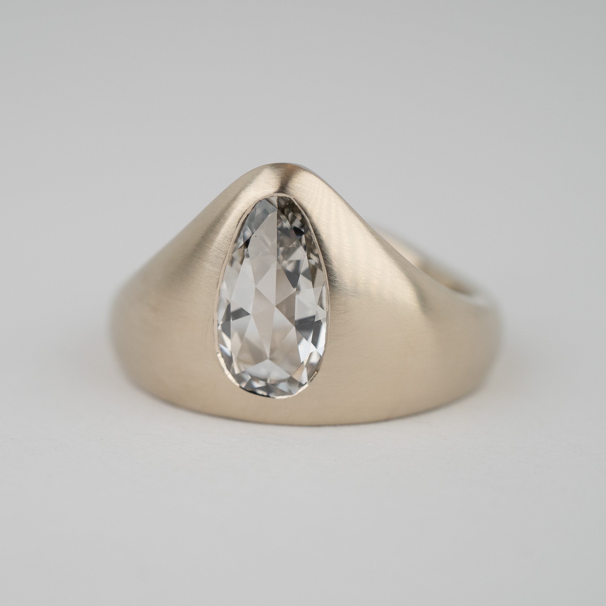 Crescendo Signet