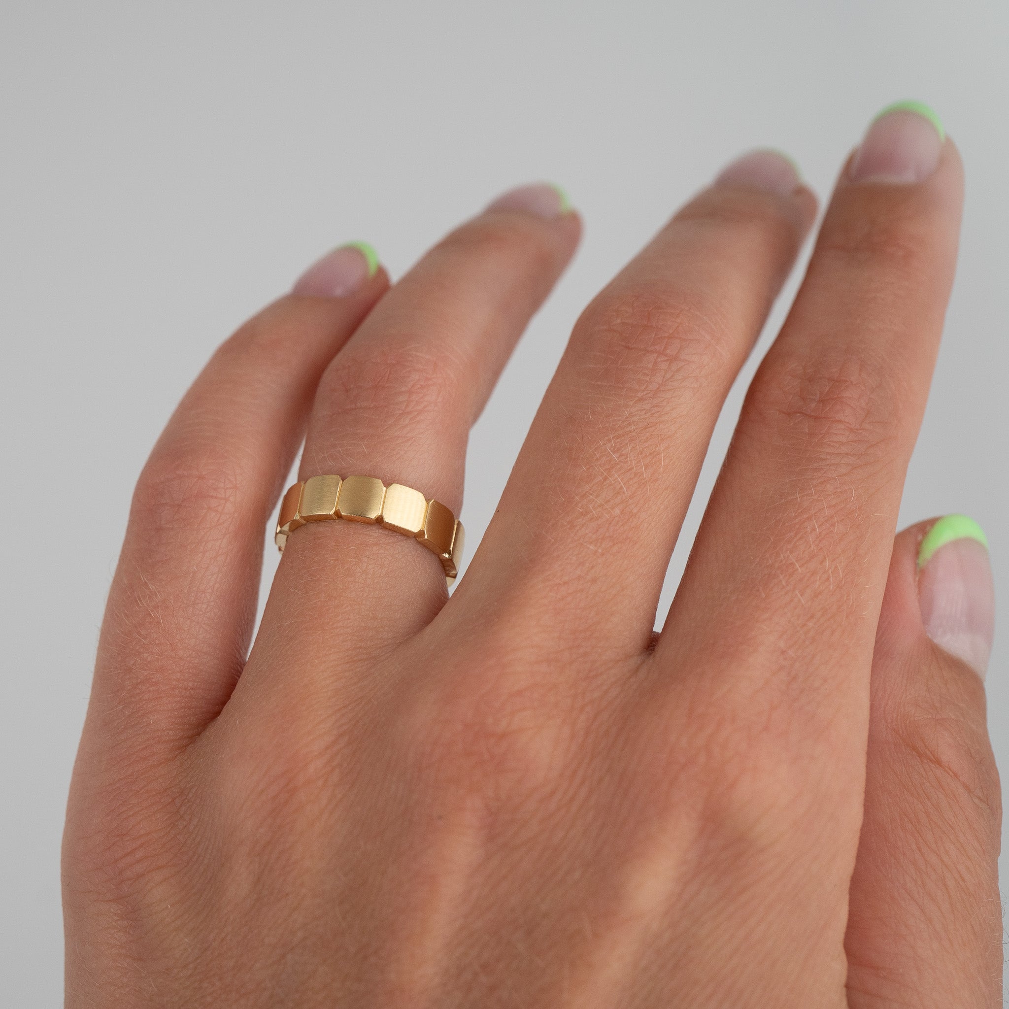 Segment Band