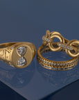 Here & Now Signet