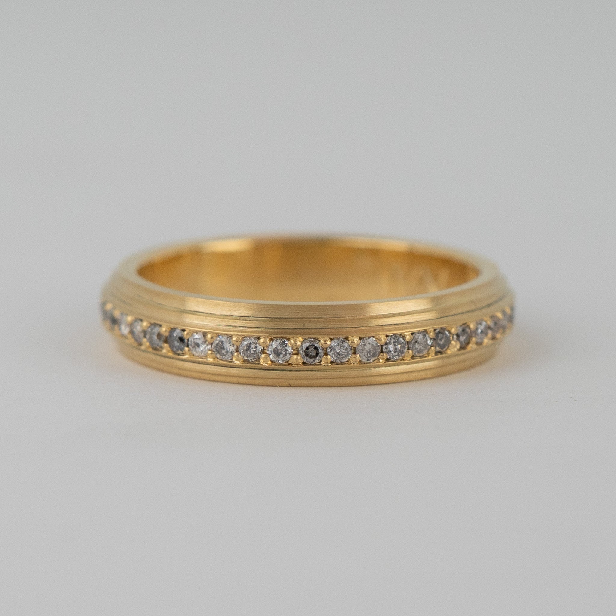 Cavea Band, Salt and Pepper Diamonds
