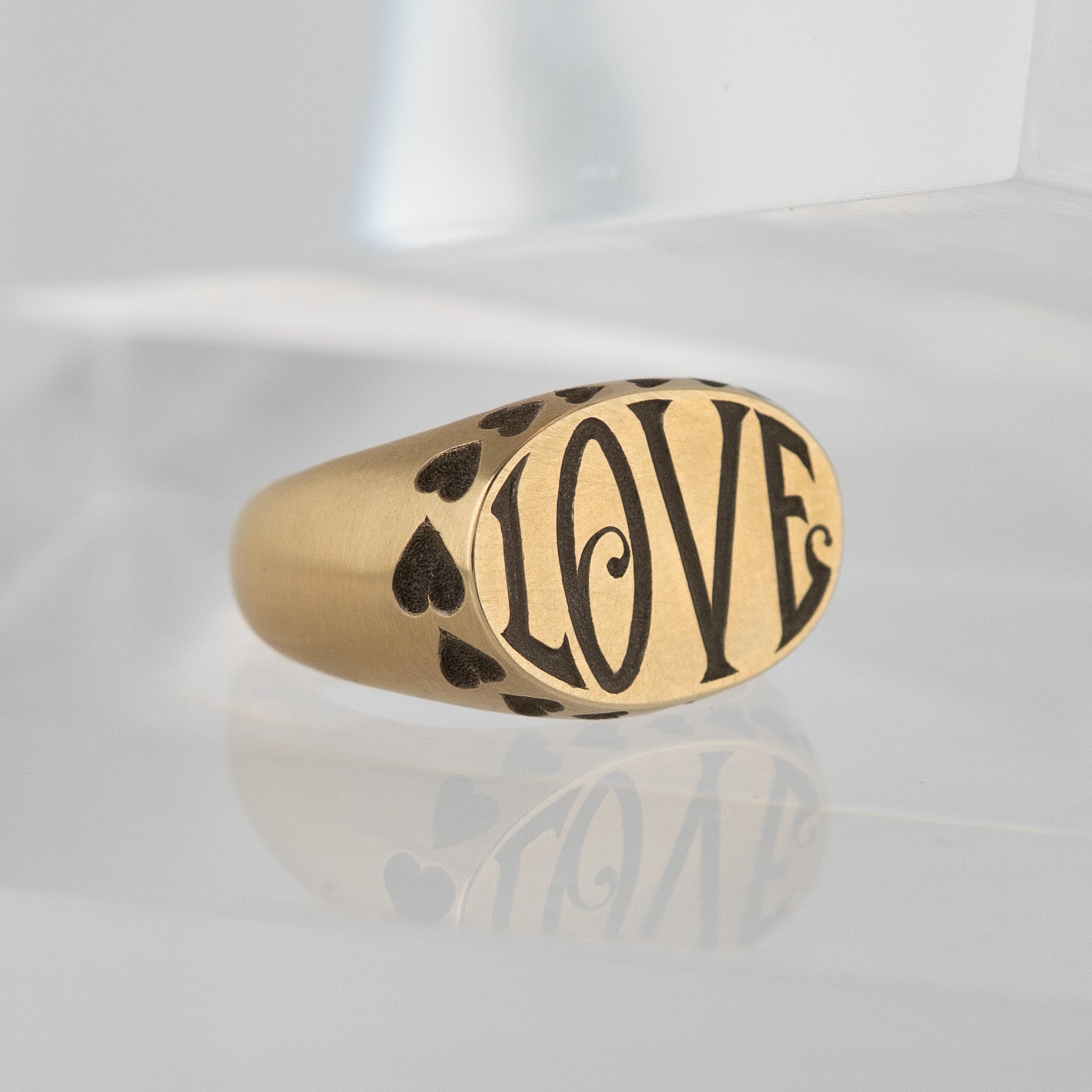 LOVE Signet