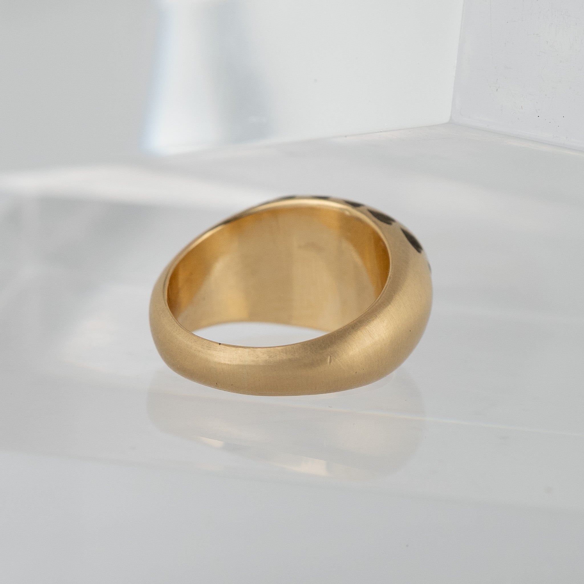 LOVE Signet
