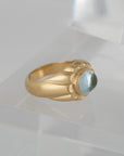 Wonderland Signet