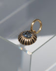 Anemone Charm 1